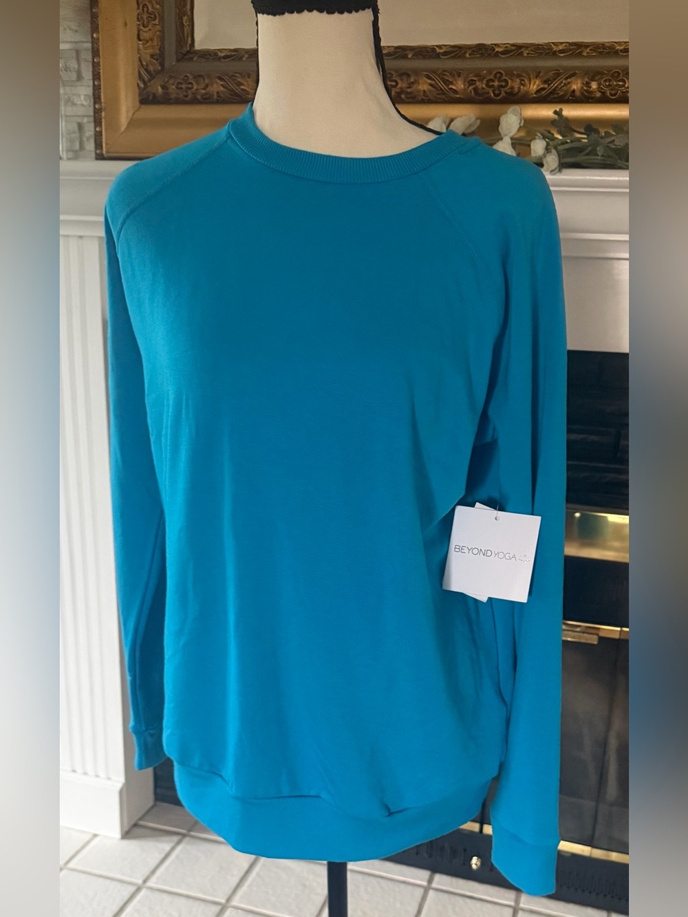 Beyond Yoga Women’s Maternity Bright Teal Crewneck Sweatshirt